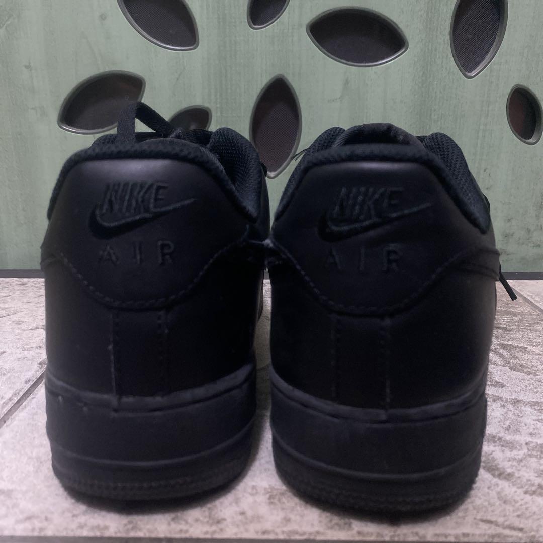 Nike Air Force 1 ブラックスニーカー