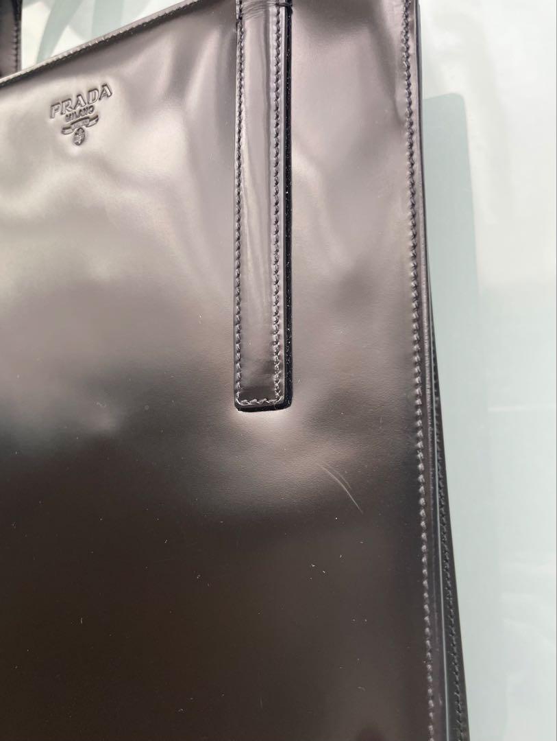PRADA プラダ ブラック エナメル レザー ハンドバッグ フォーマル