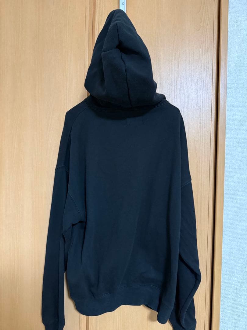 FOG ESSENTIALS ブラックパーカー