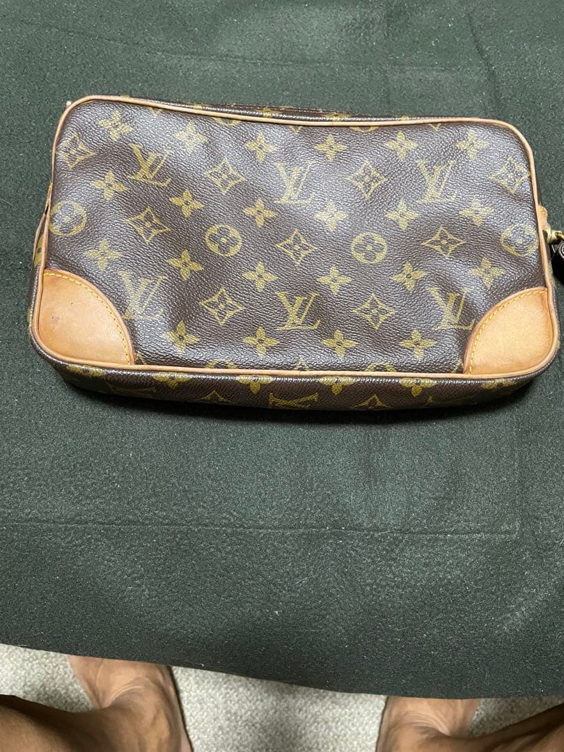 Louis Vuitton モノグラムクラッチバッグ
