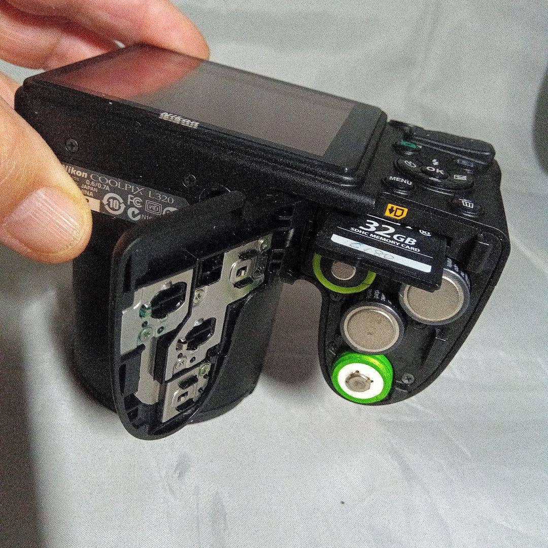 デジタルカメラ Nikon COOLPIX L320