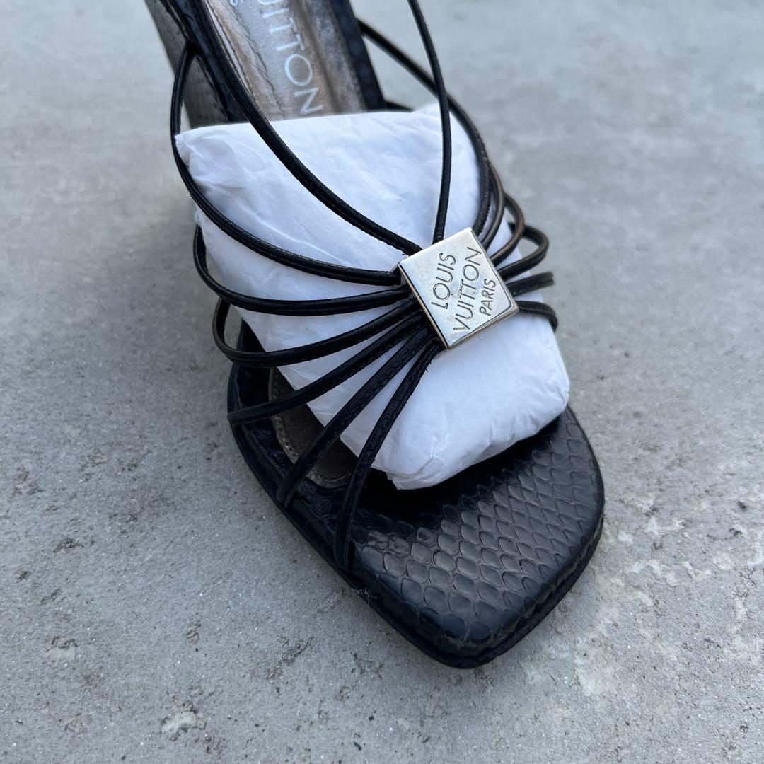 VUITTON Pythonブラックミュール