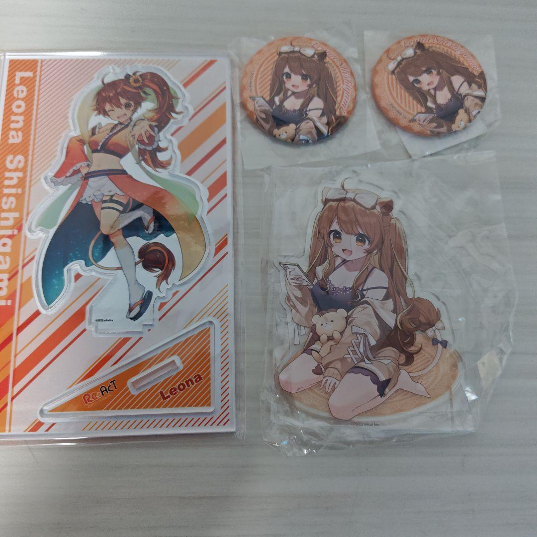 激レア　獅子神レオナ　缶バッジ　レオ　　白湯 Re:AcT 獅子神レオナ アクリルスタンド 缶バッジ - メルカリ