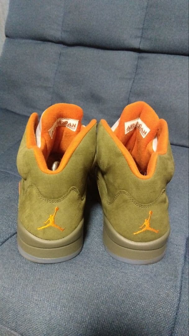 NIKE AIR JORDAN5 Olive