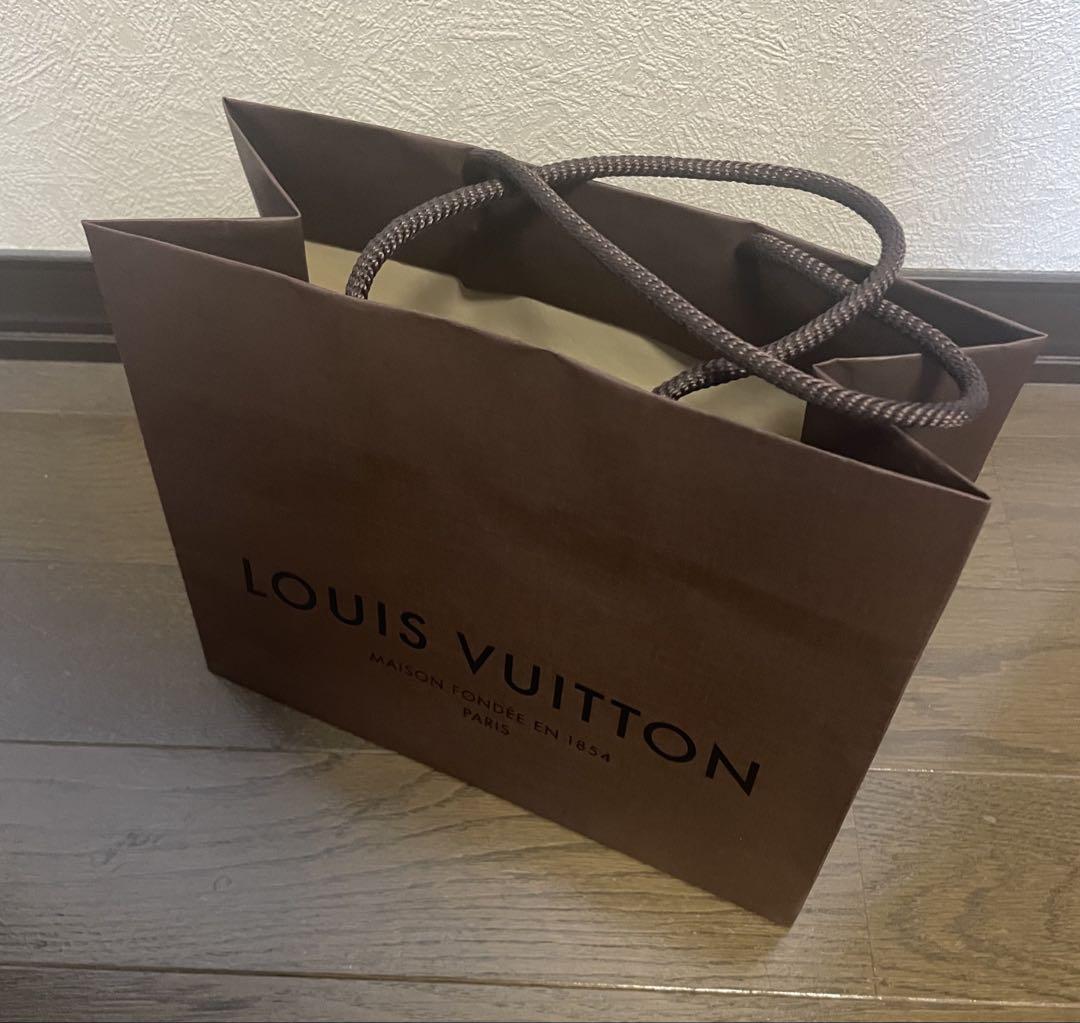 LOUIS VUITTON・CHANEL・HERMES 紙袋セット - メルカリ