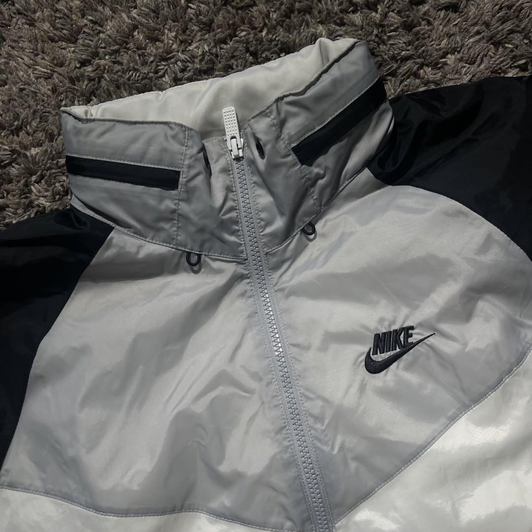 NIKE バックデカロゴ