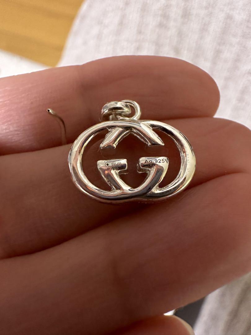 【新品】GUCCI ダブルGロゴ ピアス シルバー