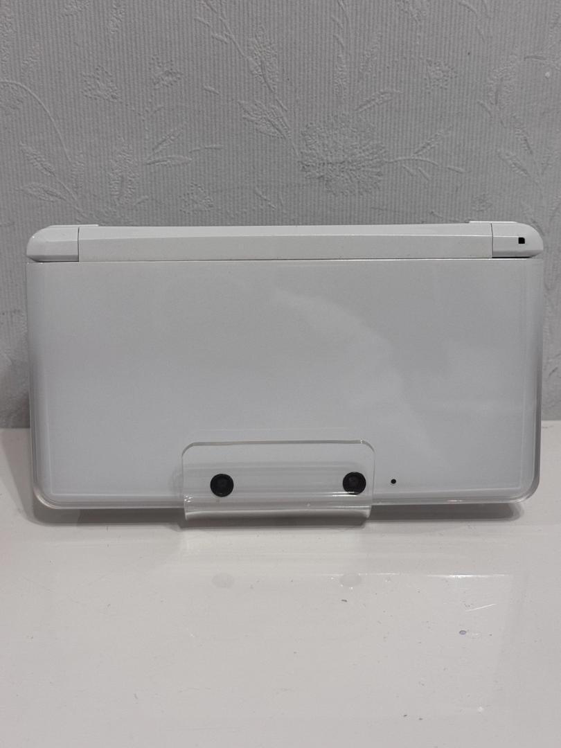 ニンテンドー3DS アイスホワイト