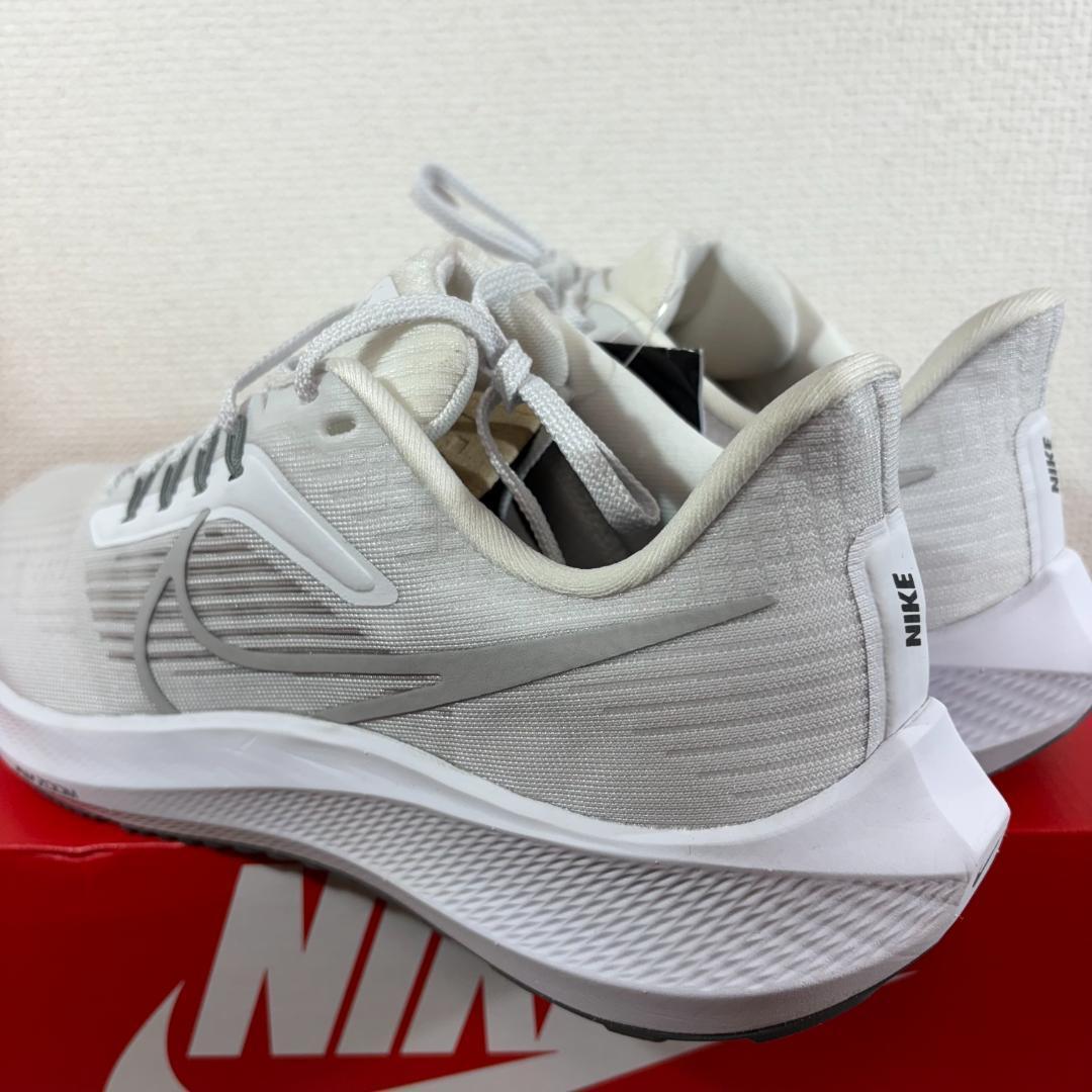 27cm Nike Air Zoom Pegasus 39 DH4071-100 27cm Nike Air Zoom Pegasus 39 DH4071-100