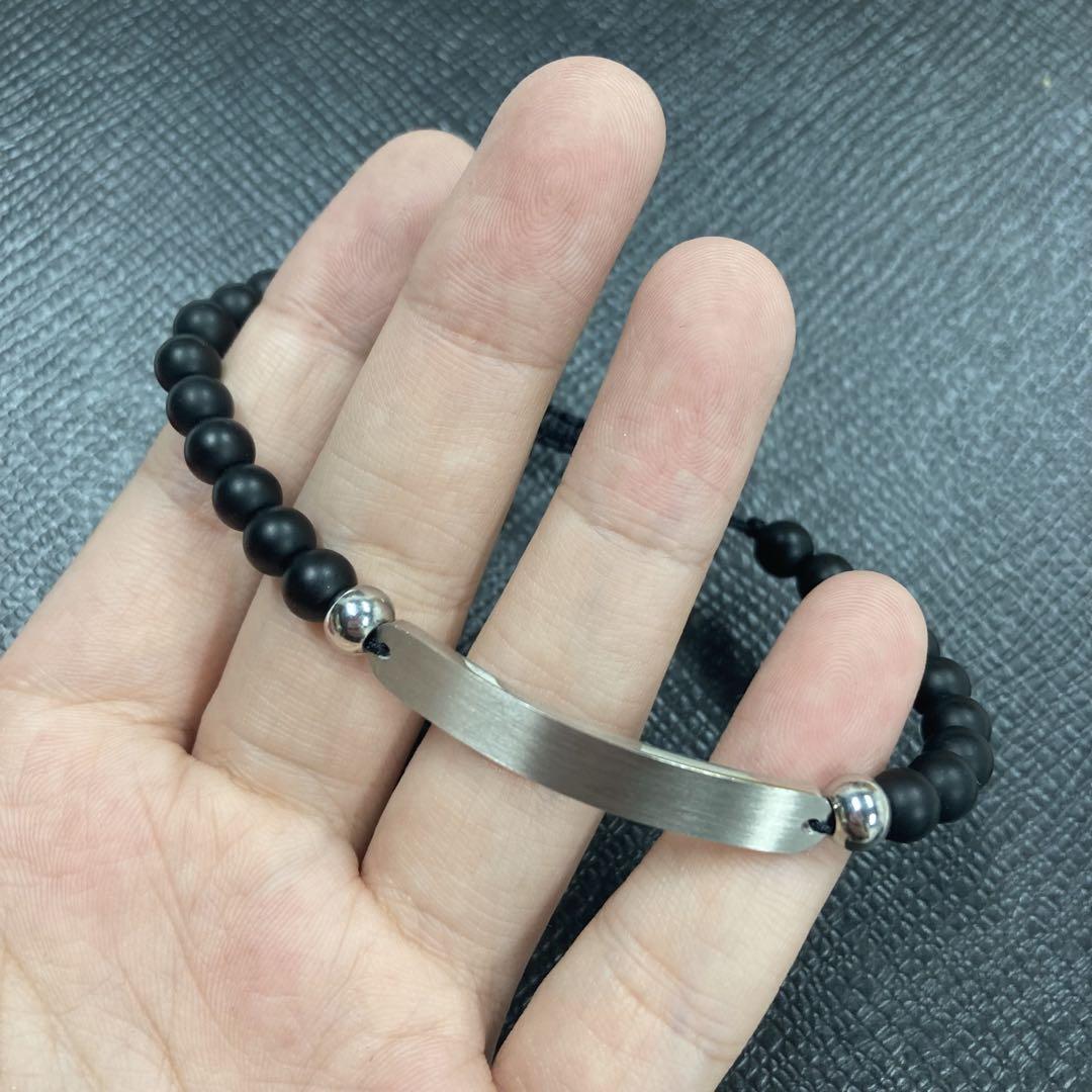 ブラックビーズブレスレット