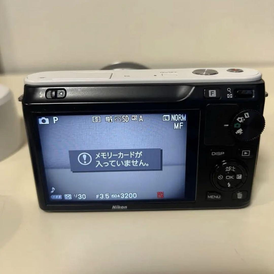 Nikon ニコン J1 ダブルズームキット　ミラーレス一眼カメラ　美品