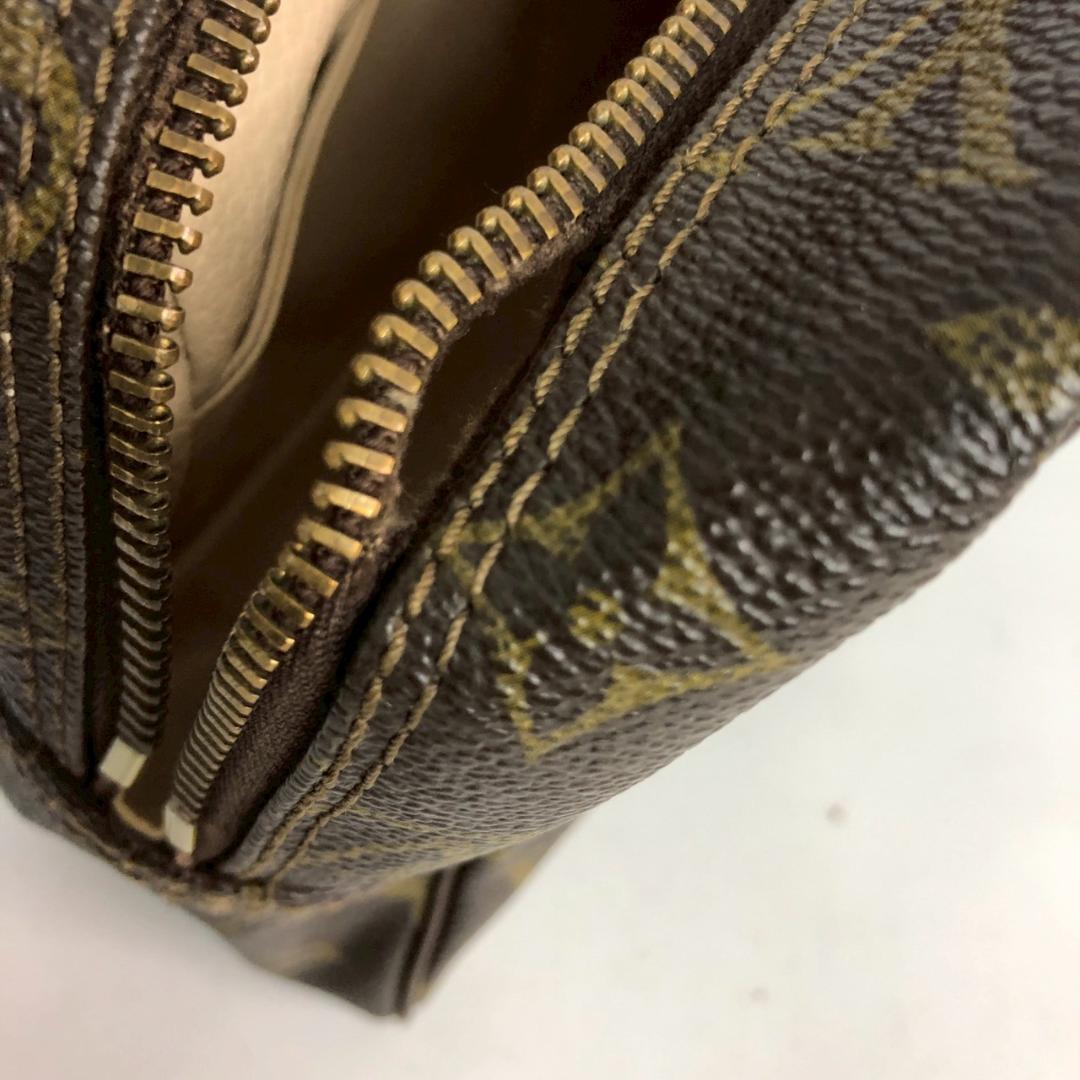 LOUIS VUITTON ルイヴィトン トゥルース トワレット28 モノグラム LOUIS VUITTON ルイヴィトン トゥルース トワレット28 モノグラム