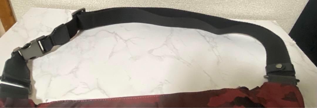 Burberry BLACK LABEL ショルダー ボディバッグ メンズ 赤