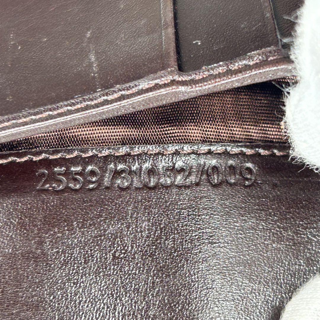 42 美品　FENDI フェンディ ズッカ柄 二つ折り財布　折り財布