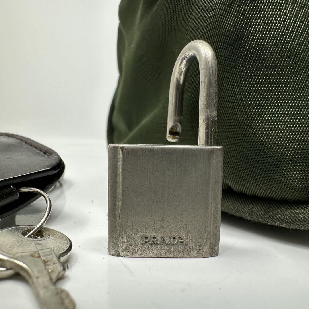 PRADA ナイロンバッグ ワンショルダーバッグ カーキ N2-3 - メルカリ