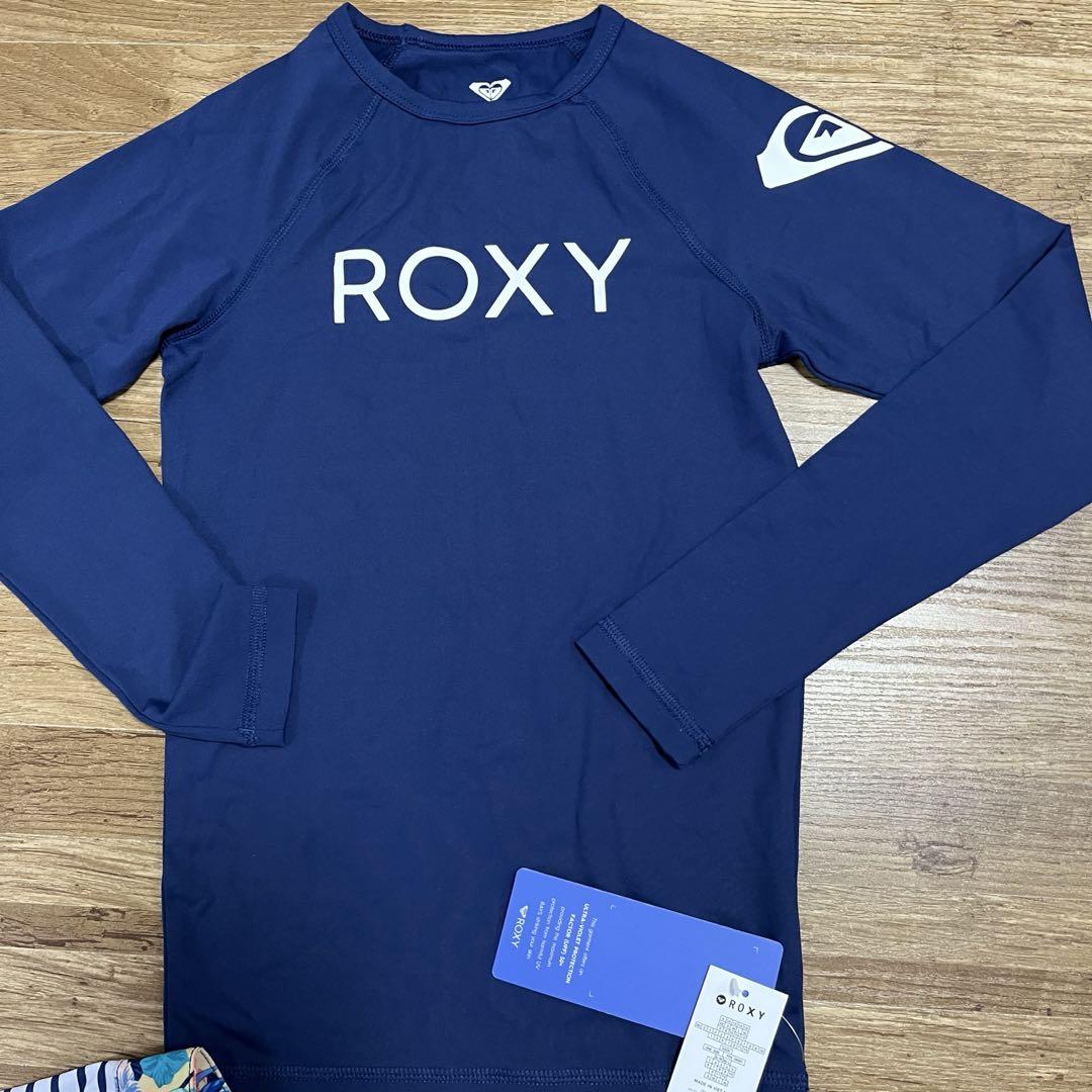 ROXY 新品未使用タグつき　ラッシュガード　水着