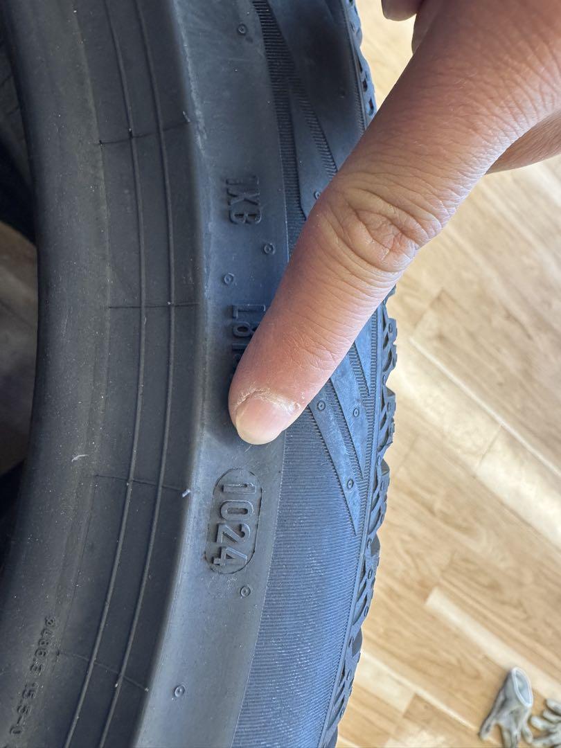 タイヤ・ホイール Pirelli 225/45R19