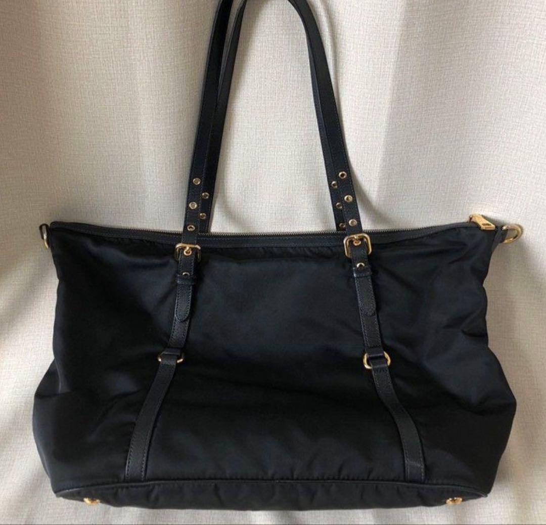 お値下げ致しました。PRADA ブラック ショルダーバッグ