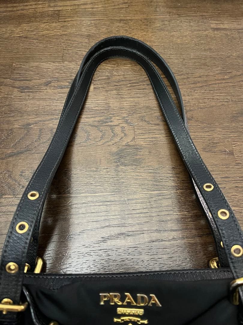 お値下げ致しました。PRADA ブラック ショルダーバッグ