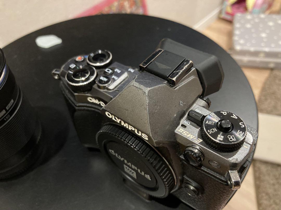 OLYMPUS OM-D Ｅ-M5 Mark2 レンズ、バッテリー3個付き