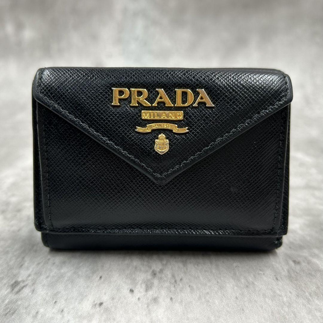 【箱付・極美品】 プラダ PRADA 三つ折り財布 ロゴ金具 レザー ネロ