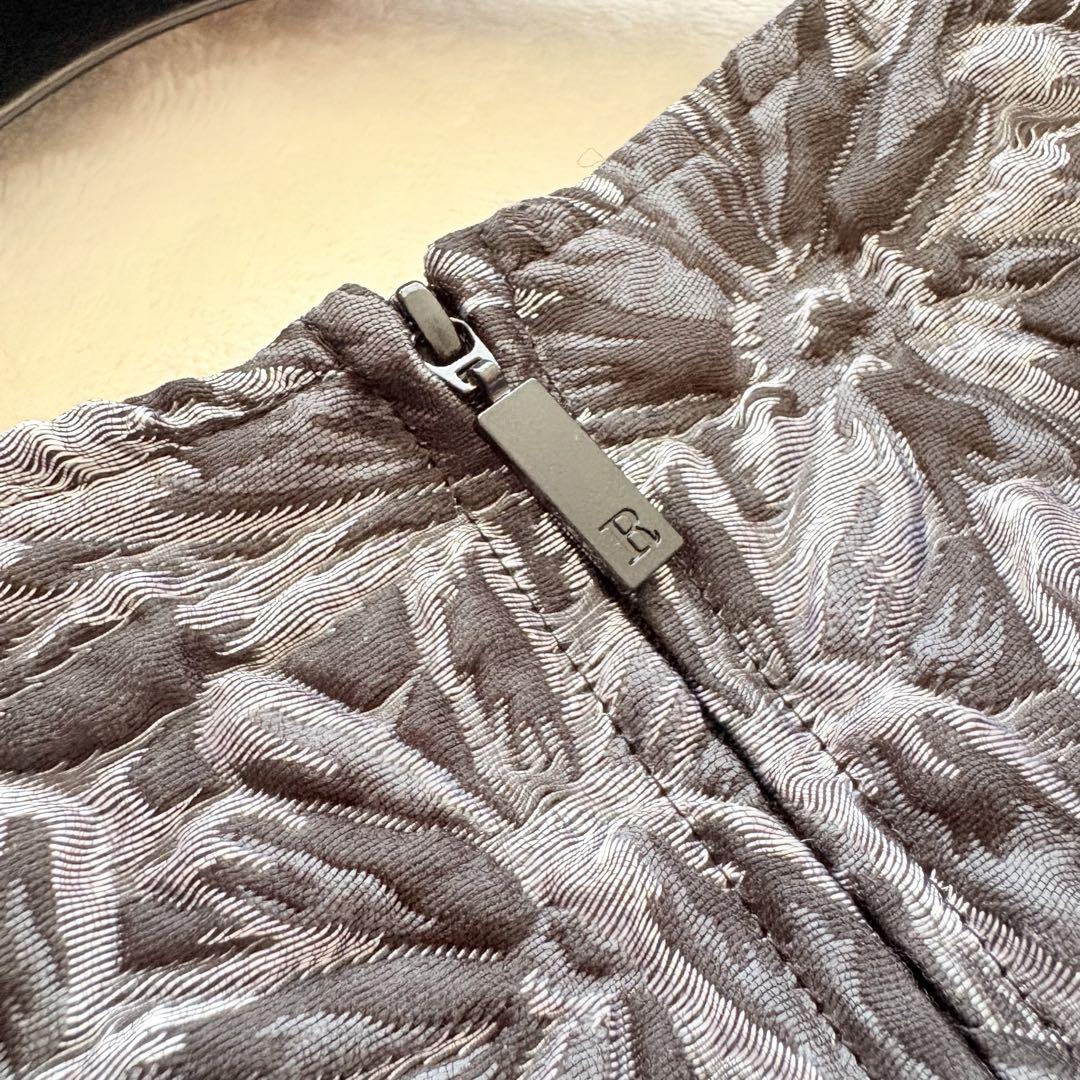 未使用 Rene ルネ ワンピース 36 上品 高級 ジャガード風 近年