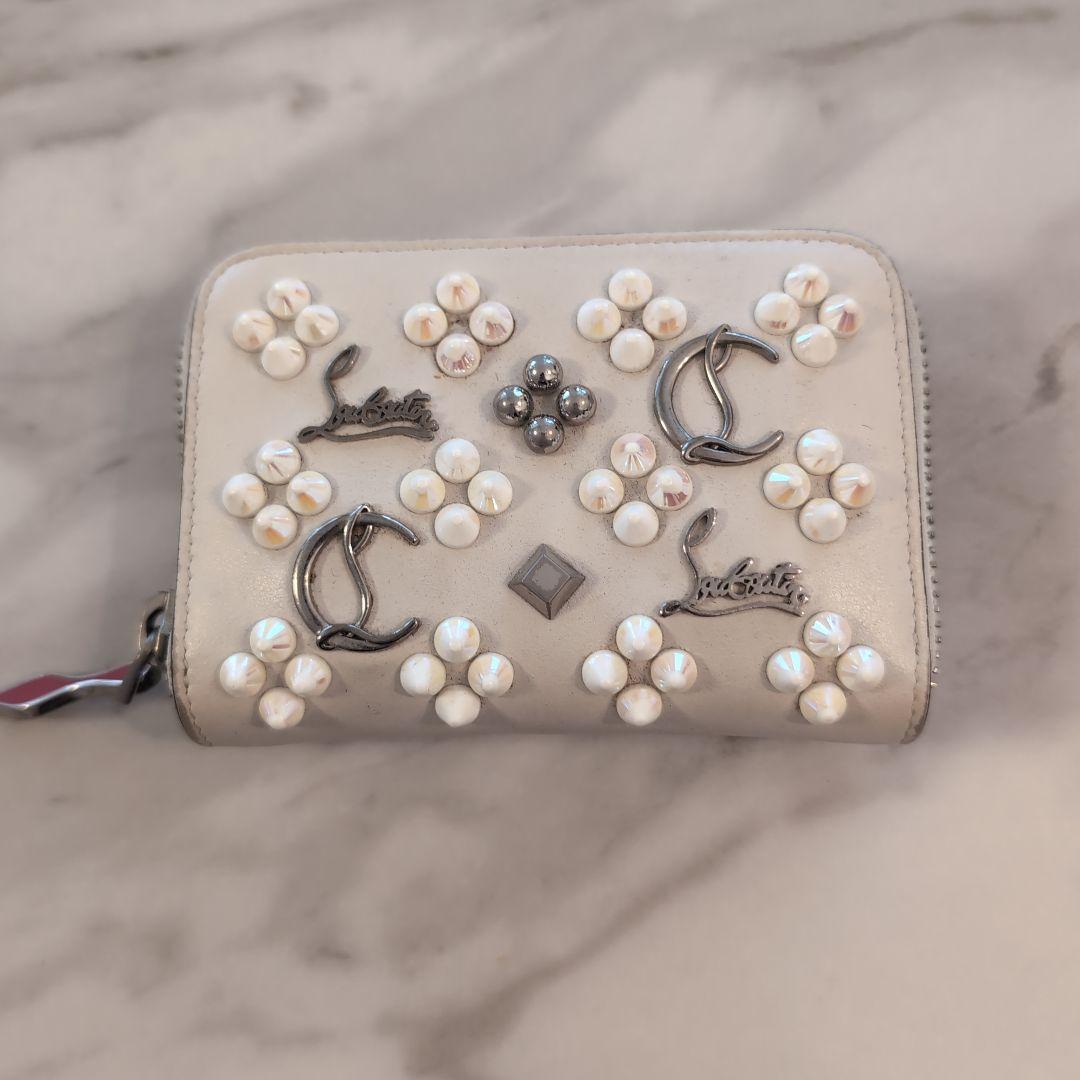 Christian Louboutin コインケース カードケース　アイボリー Christian Louboutin カードケース コインケース アイボリー