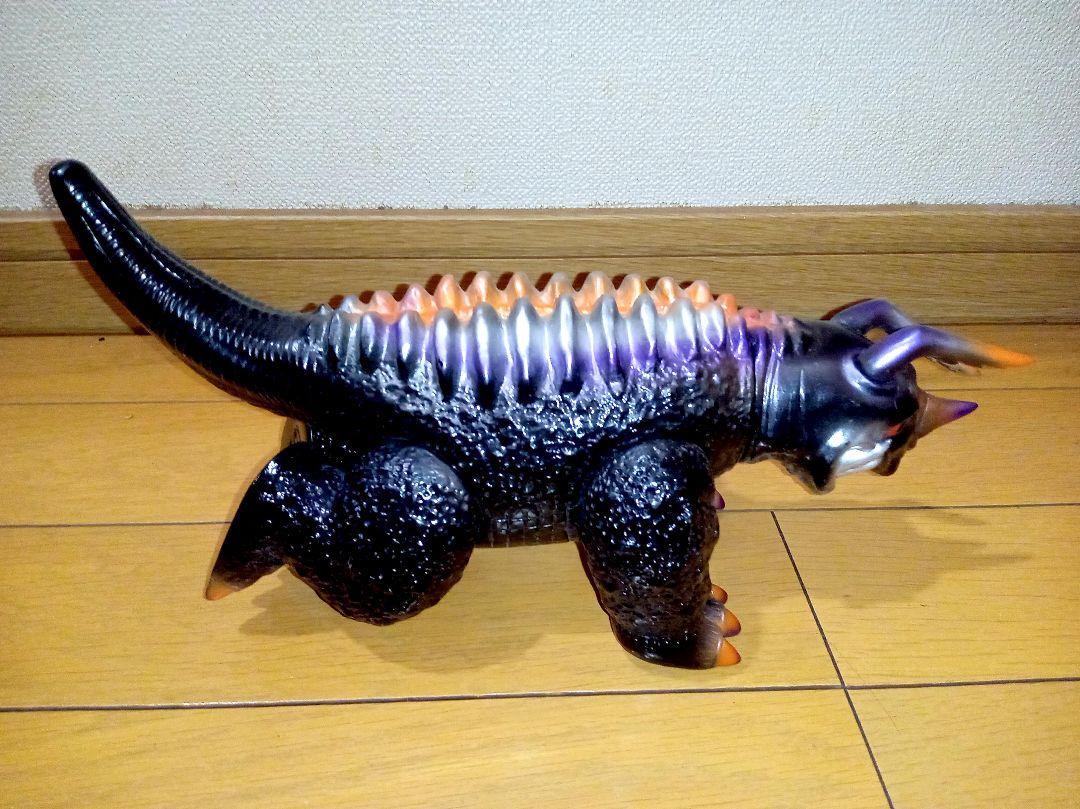ネロンガ　マルサン　ソフビ