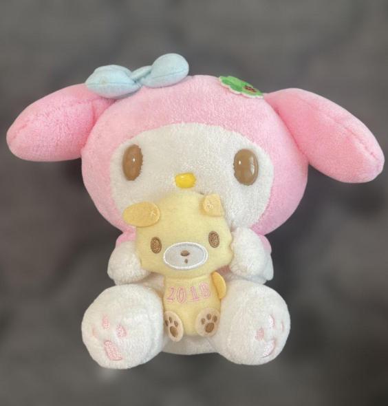 マイメロディ ぬいぐるみ 約30cm ピンク Amazon.co.jp: マイメロ ぬいぐるみ 特大 40cm レインボー
