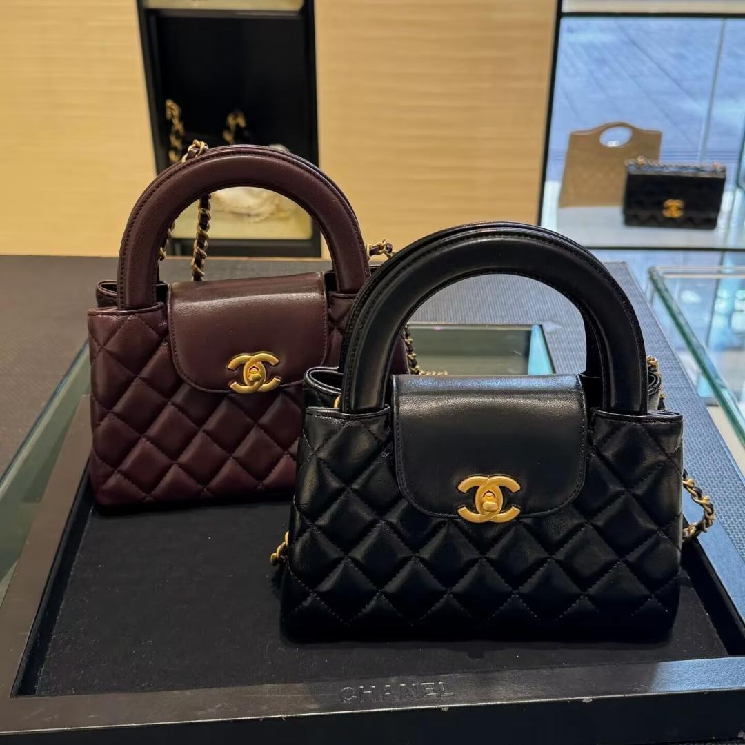 CHANEL ショルダーバッグ 2色セット - メルカリ