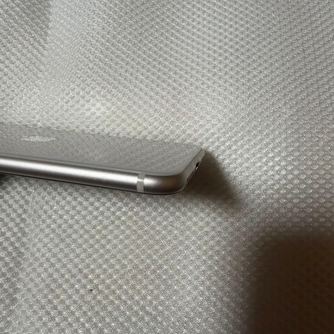 美品 SIMフリー iPhoneSE 第3世代 128GB バッテリー100% 美品 SIMフリー iPhoneSE 第3世代 128GB バッテリー100%