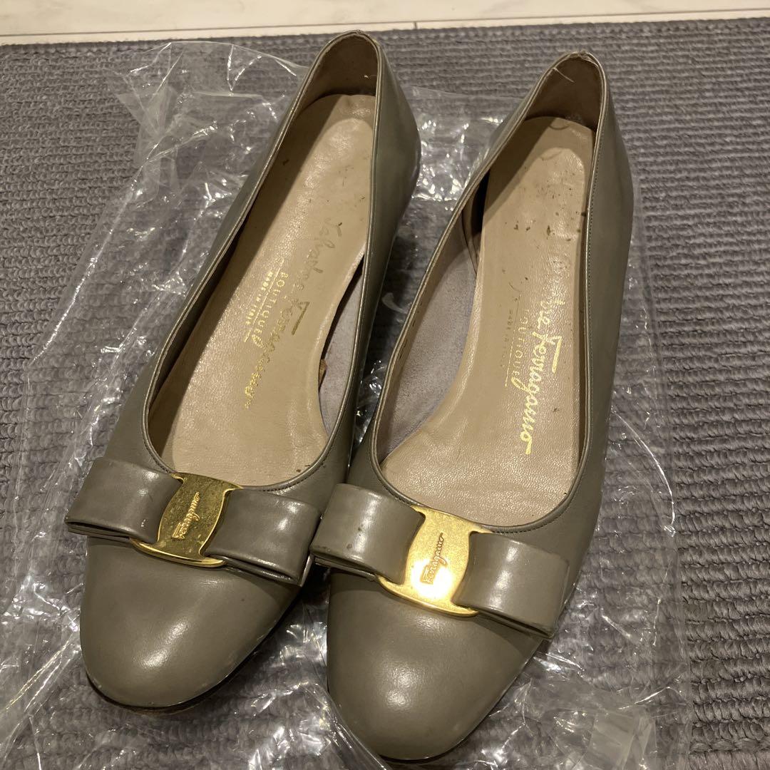 楽天市場】フェラガモ ポインテッドトゥ パンプス RUNA