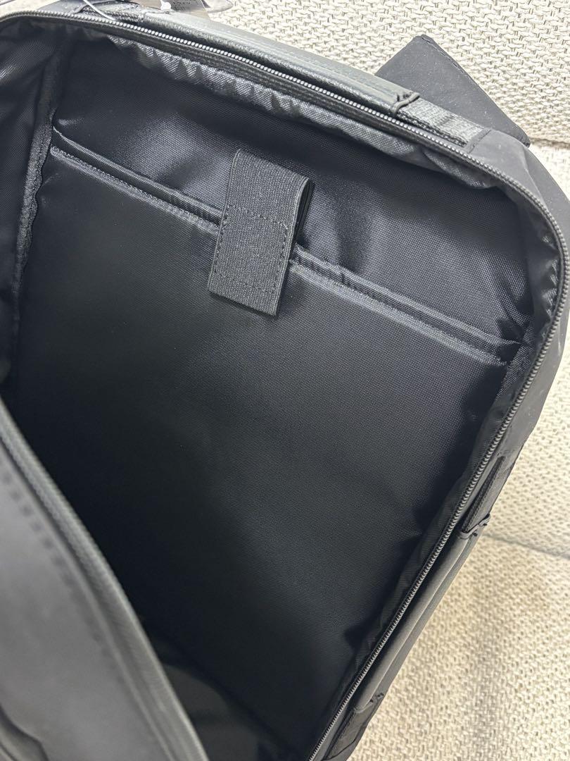 【更にお値下げ】【新品未使用】リュック　多収納フロントポケット　バックパック