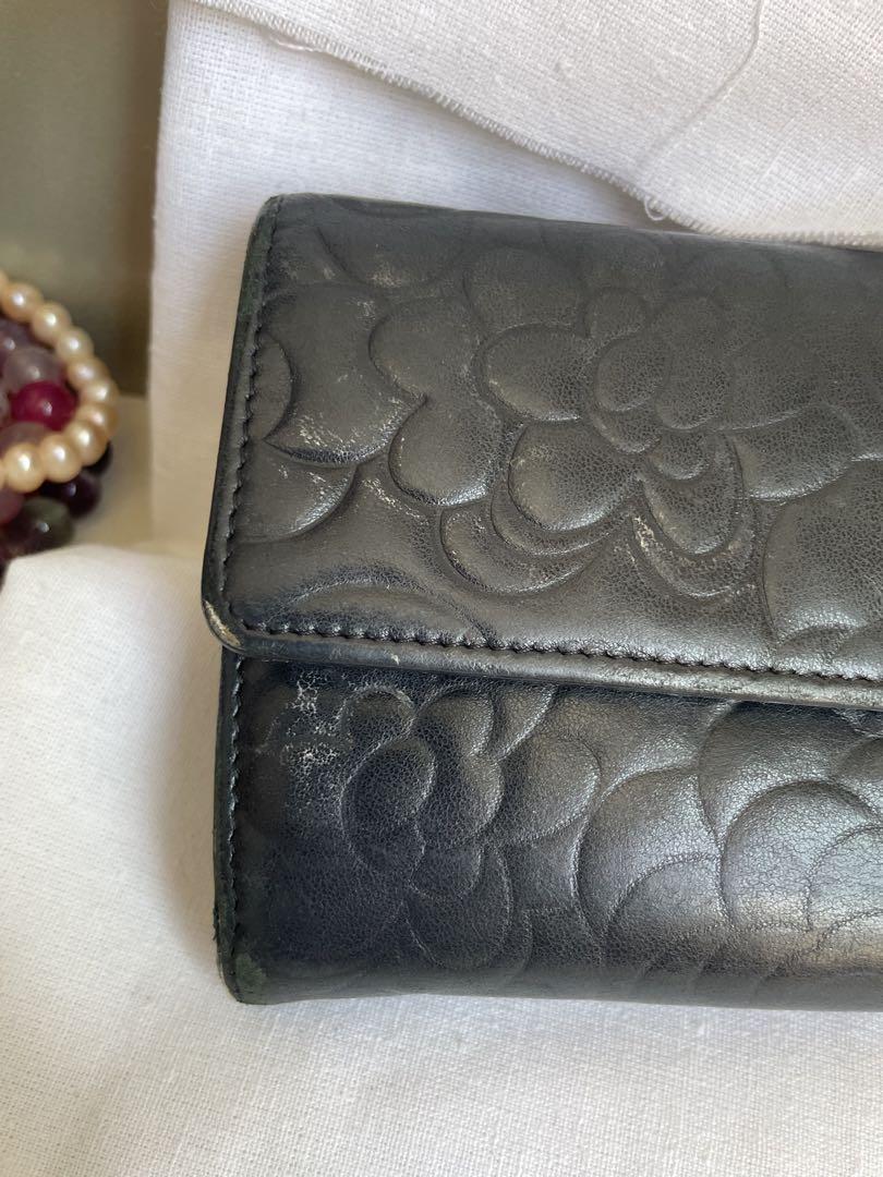 ⭐︎正規品⭐︎CHANEL ブラック 二つ折り財布 フラワーエンボス中古
