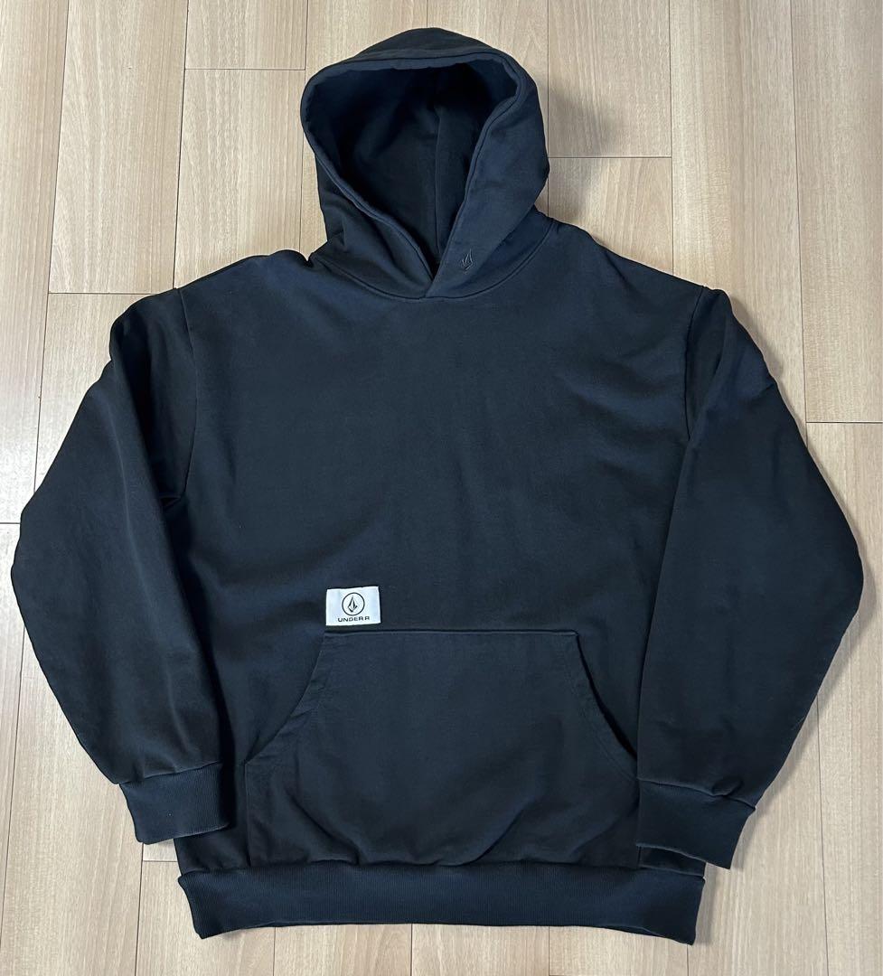 【極美品】VOLCOM UNDER R コラボ フーディ ロンハーマン