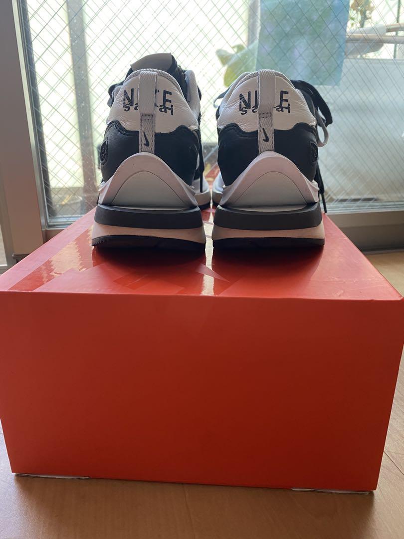 靴 sacai Nike Vapor Waffle Black and White