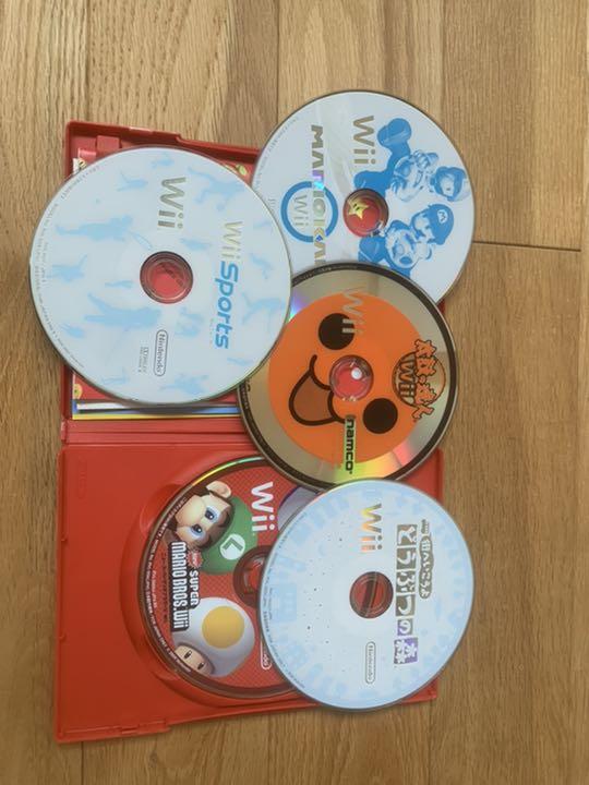 Nintendo Wii本体 ソフト10本 各種コントローラーなど（中古
