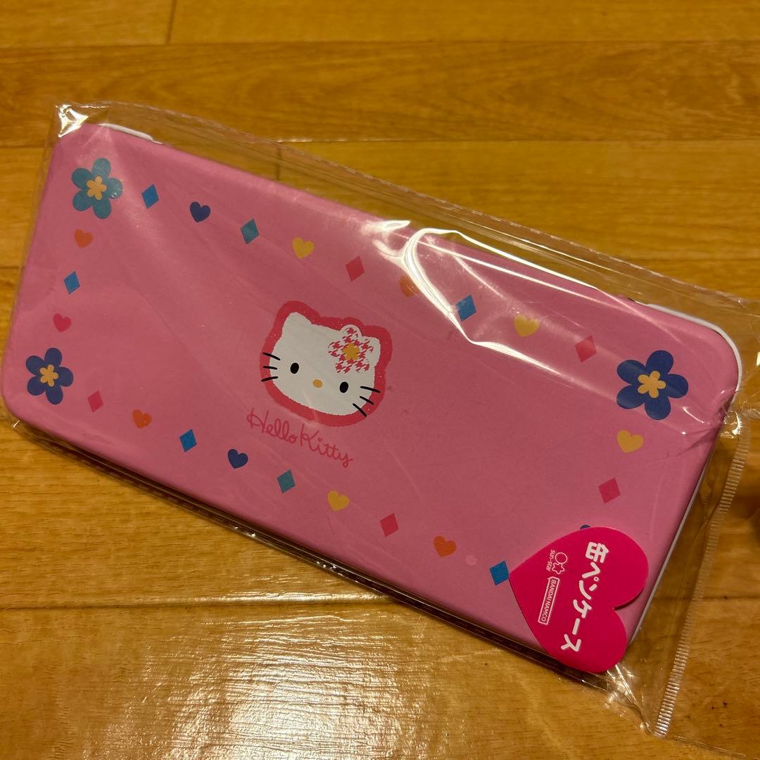 キティ カオハナ 缶ペンケース - メルカリ