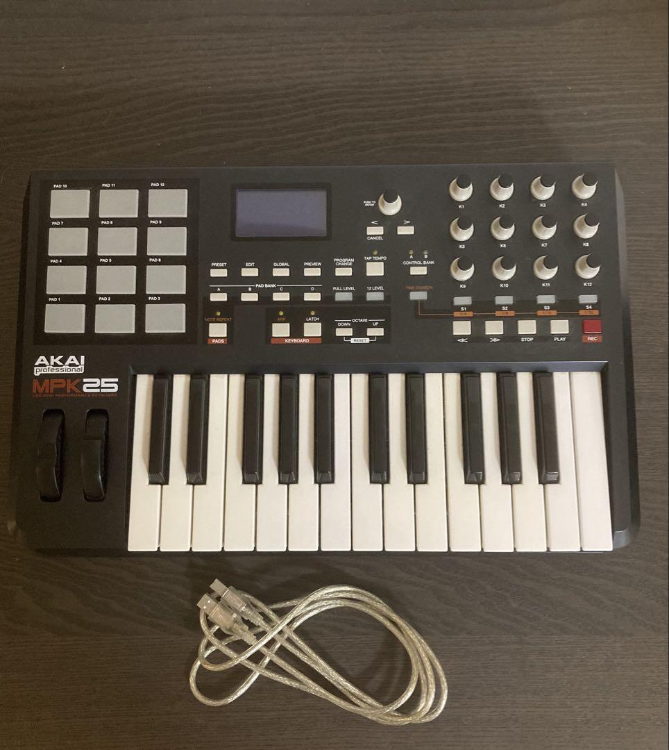 AKAI MPK 25 MIDIキーボード