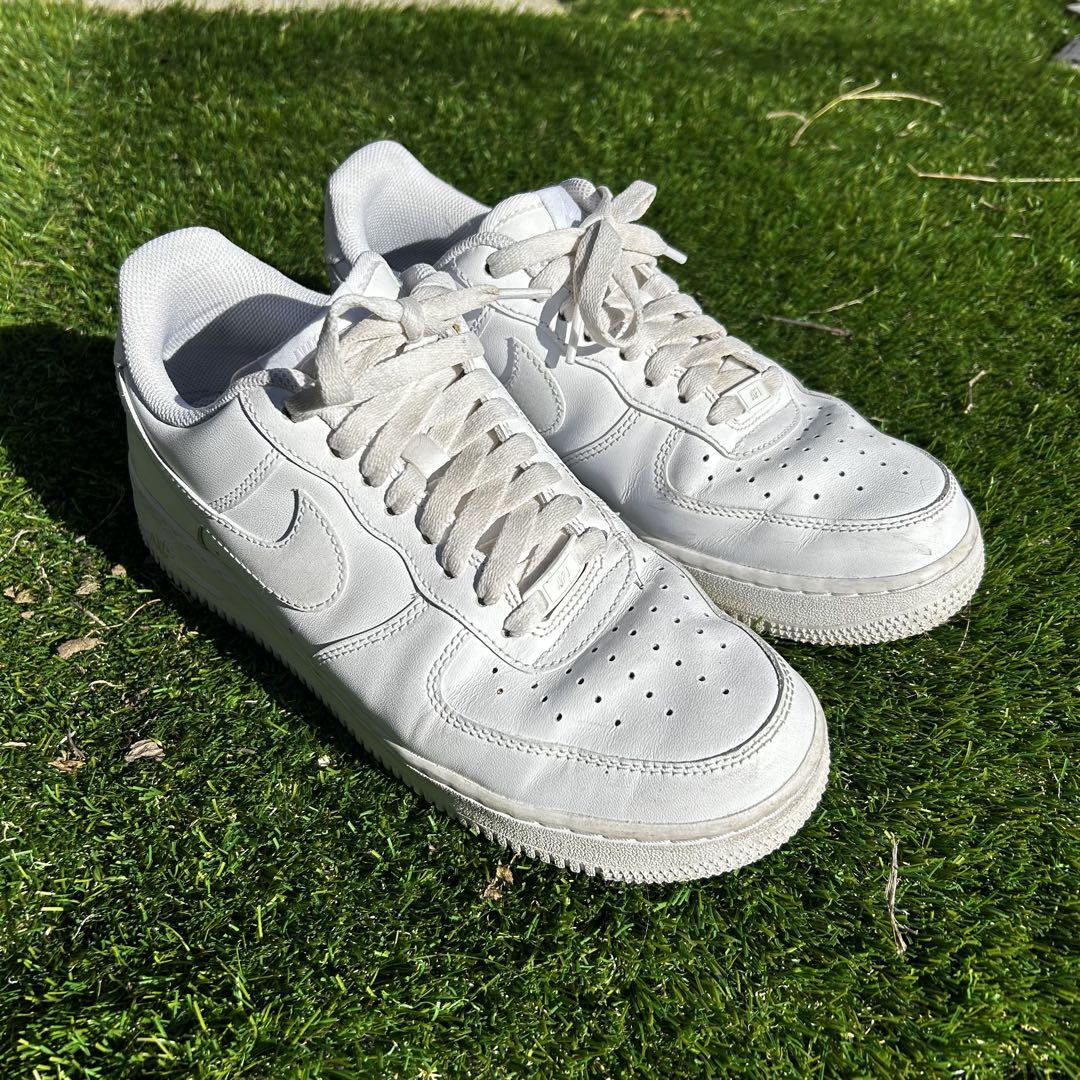 Nike Air Force 1 ホワイト スニーカー