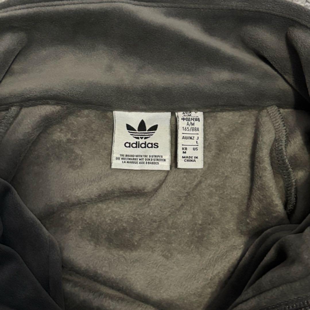 【adidas】グレー トラックジャケット ベロア セットアップ 【adidas】グレー トラックジャケット ベロア セットアップ