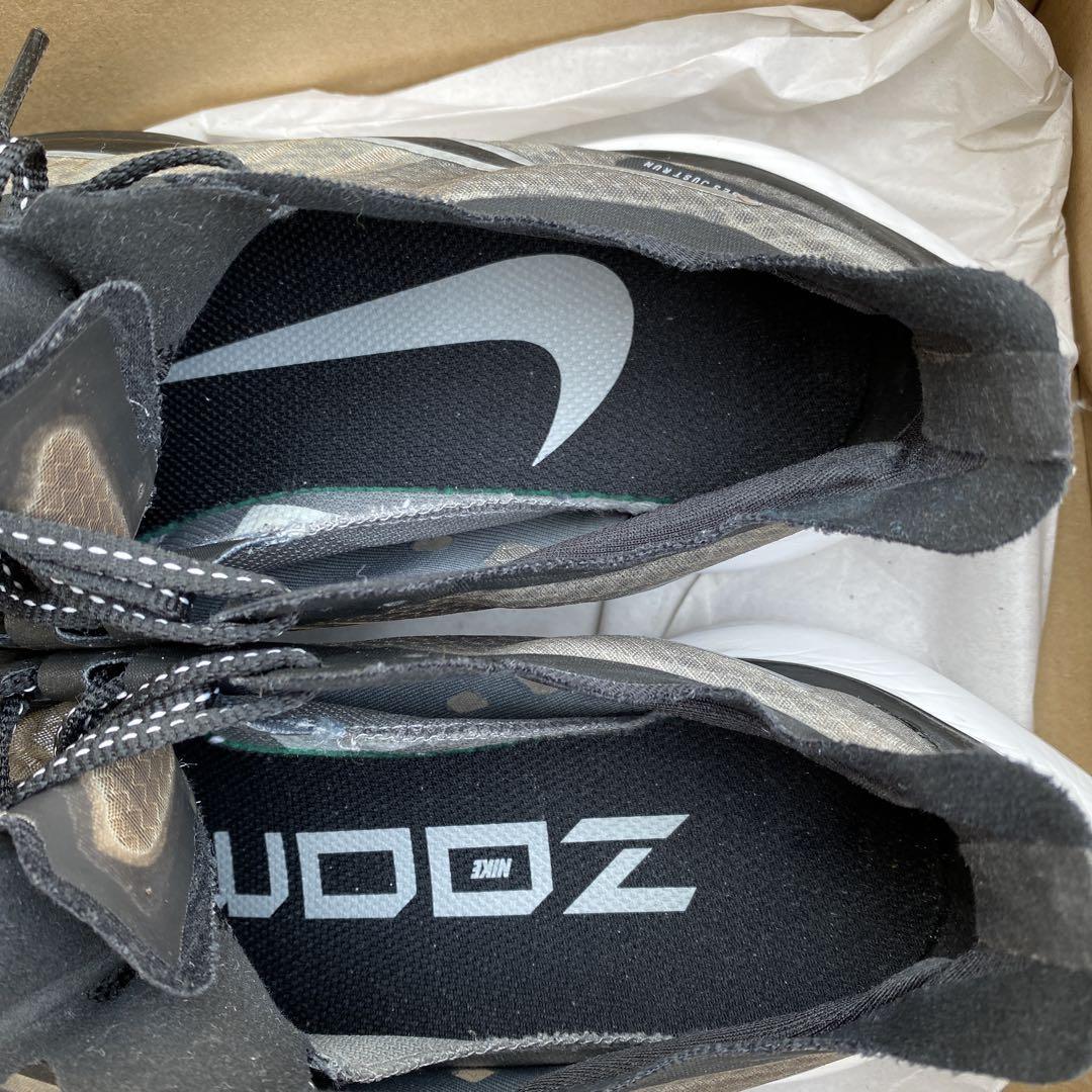 Nike Zoom GRAVITY ９　２７センチ
