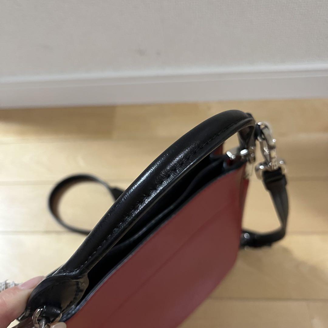 マギット ショルダーバッグ