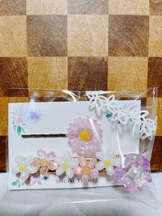 お花のバレッタとヘアピンのセット