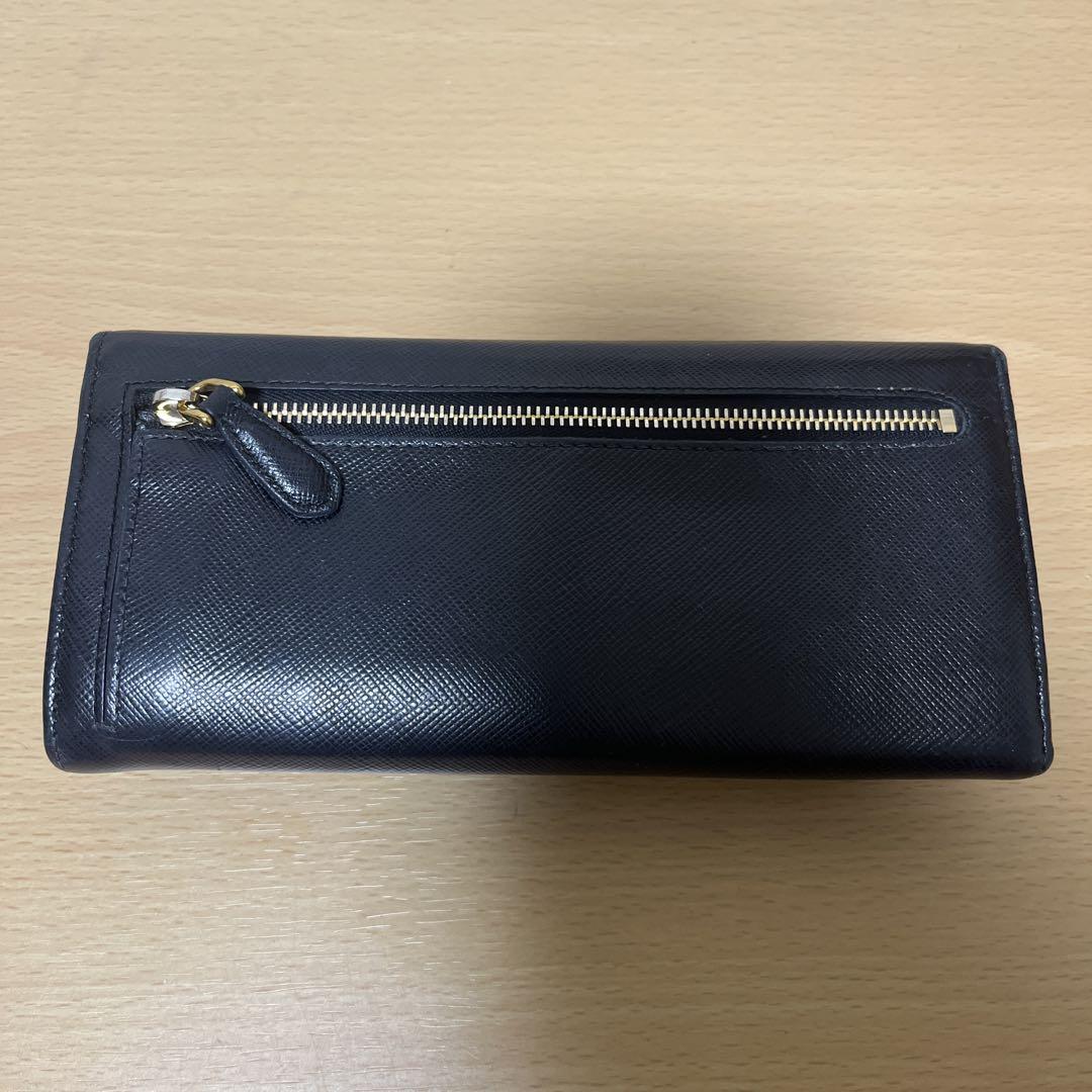 PRADA プラダ　長財布りぼん付き　黒　ブラック17.18.19発送できません