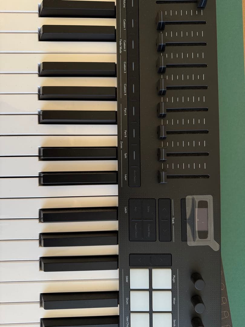 NI KOMPLETE 14 STANDARD + KONTROL M32 DTM・DAW NI KOMPLETE 14 NI KOMPLETE 14 STANDARD + KONTROL M32 DTM・DAW NI KOMPLETE 14