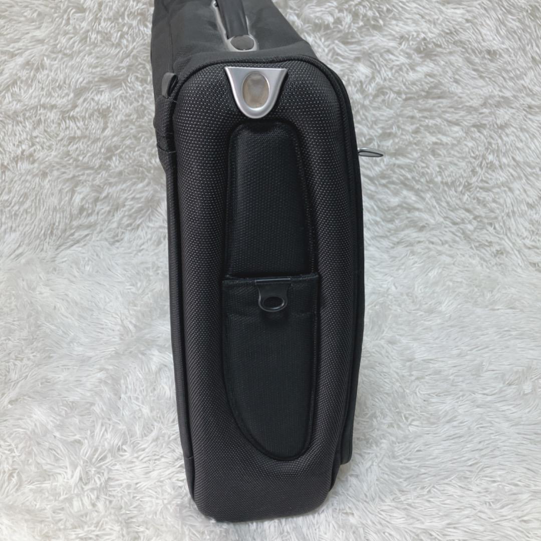 良品】 TUMI ガーメント ケース ブラック