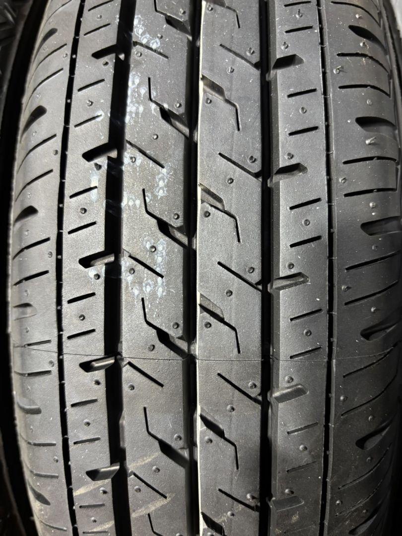 新品限定特価1セット限りBS R710 145/80R12 LT 4本 Y061