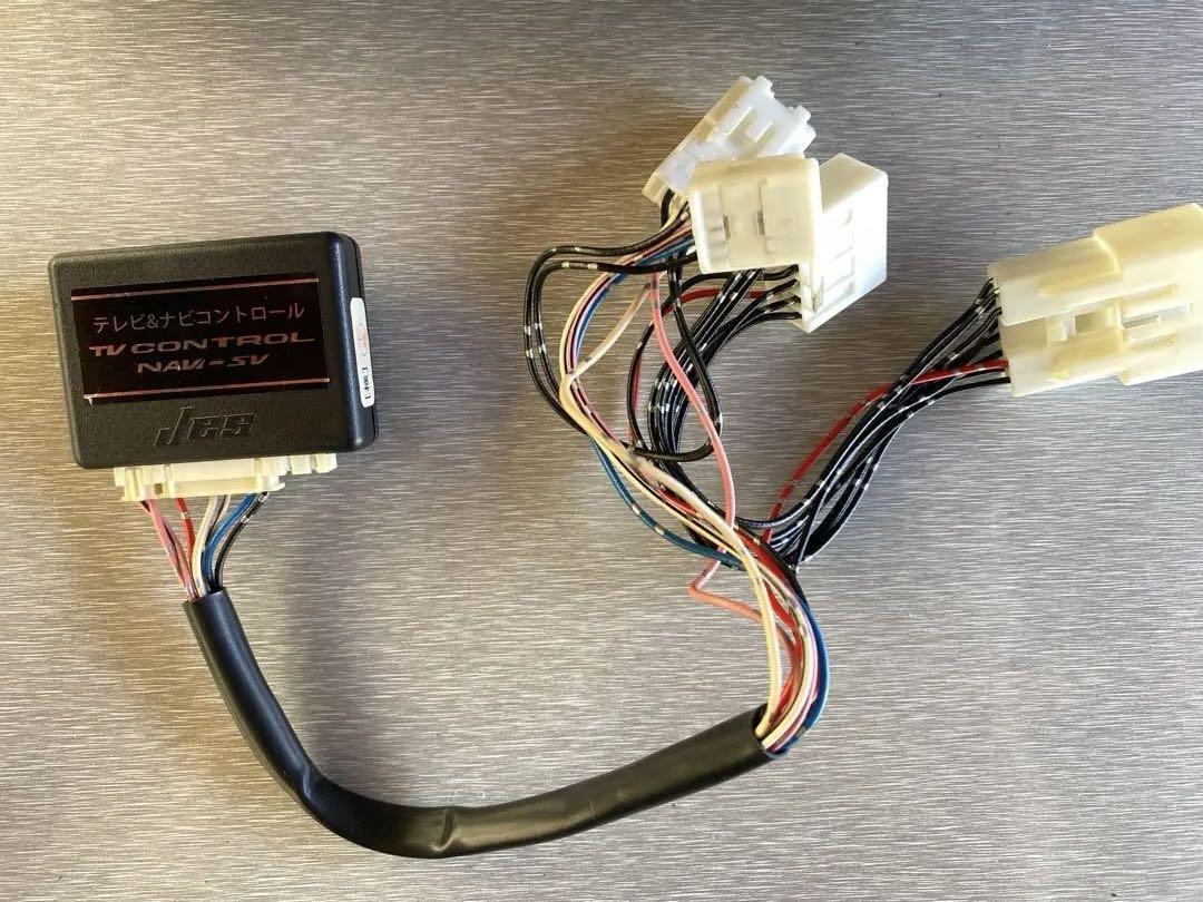 トヨタ純正ナビゲーション　NSZT-Y64T 送料込み