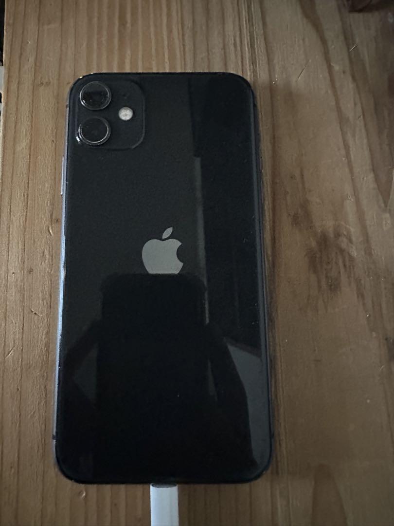 iPhone 11 128GBスマートフォン本体